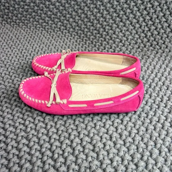 Vera Wang Fuchsia Pink Suede Loafers Slip On Shoes Women Size 6 M, Made in Italy - Picture 4 of 14
